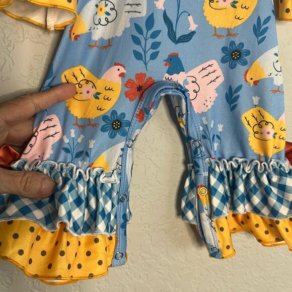NEW Okie and Lou Chickens Hens Onesie Farm Hayride Country Baby 3-6 months - Picture 2 of 7